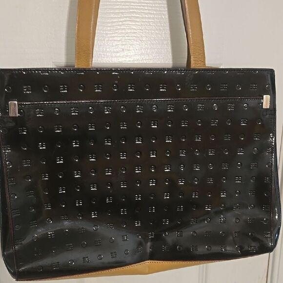 Elegant Black and Tan Tote Bag - Picture 2 of 7